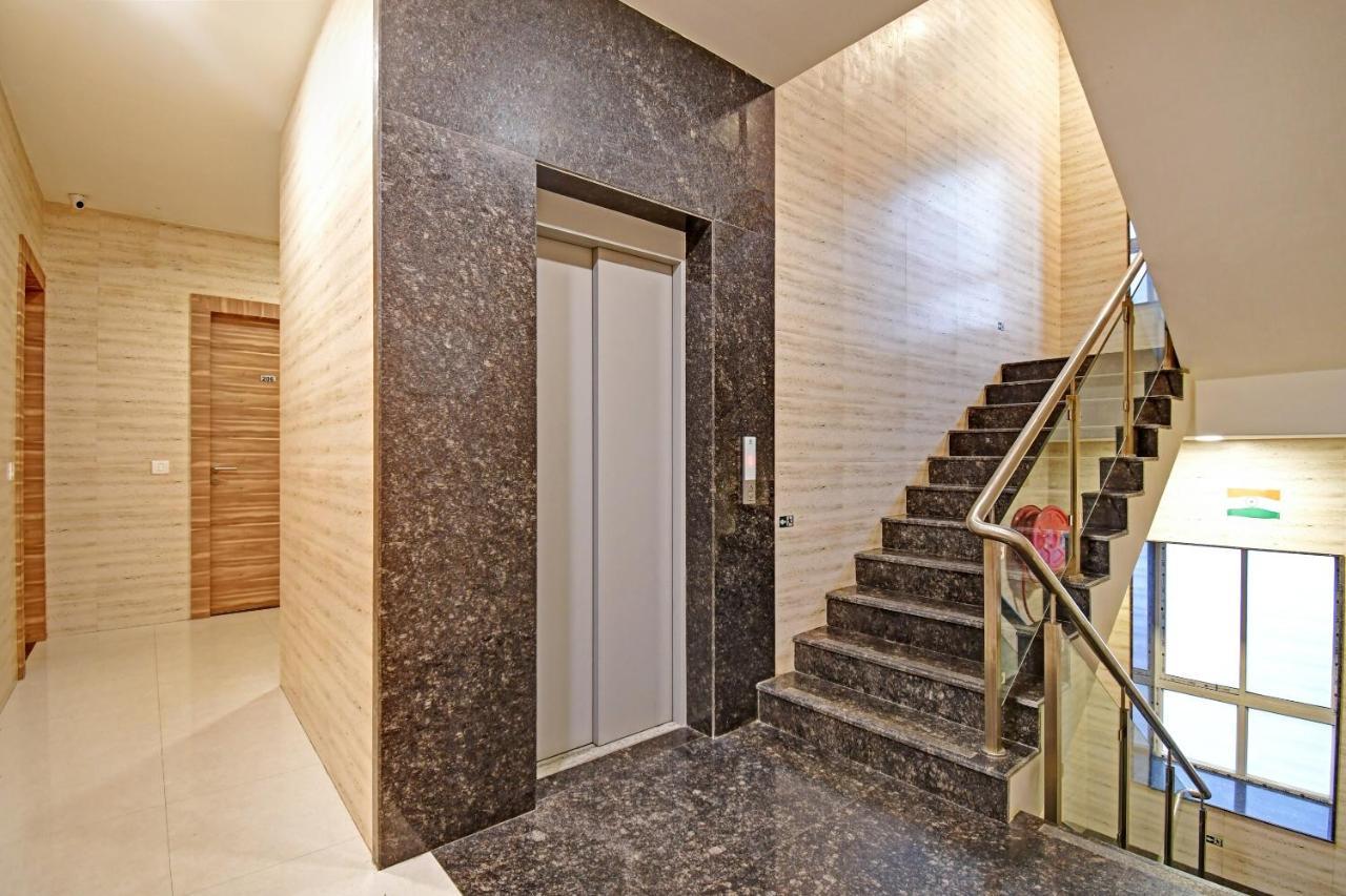 Super Townhouse Hotel All In One Near City Centre Salt Lake Salt Lake City Bagian luar foto