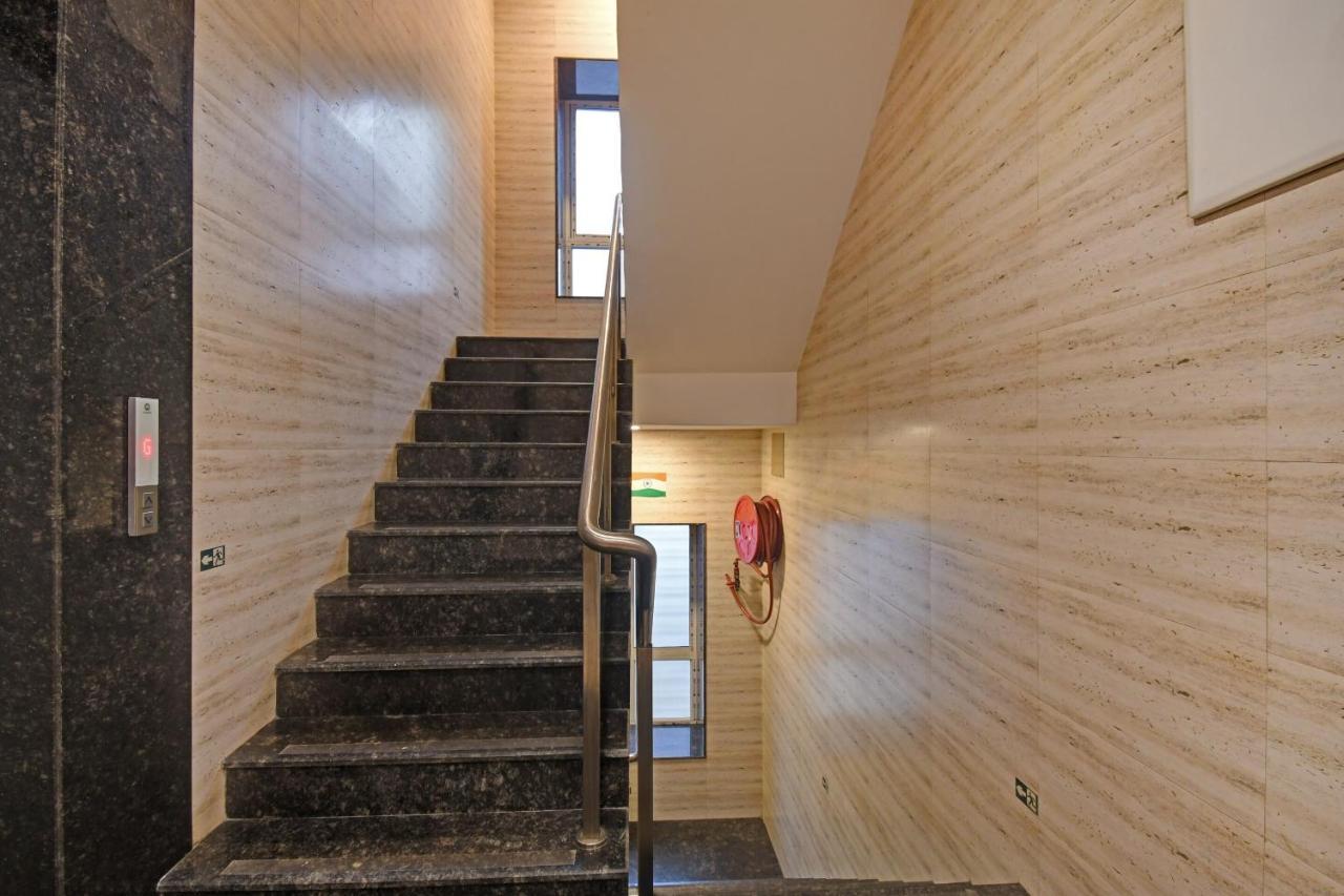Super Townhouse Hotel All In One Near City Centre Salt Lake Salt Lake City Bagian luar foto